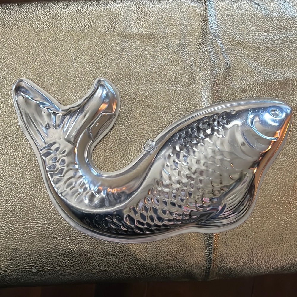 Vintage Fish Jello mild